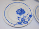 Delcampe - *6 ASSIETTES PLATES MOULIN DES LOUPS HAMAGE Mod. RIGOBERT ROSES FLEURS BLEUES   E - Orchies/Moulin Des Loups (FRA)