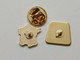 Pin's McDonald's - McDo Carte De FRANCE Et WHITLENGE - Lot De 2 Petits Pins MacDonald - Pin Badge Mac Donald's - McDonald's