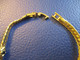 Delcampe - Petit Bracelet Métal Doré/maillon  Avec Inclusions De 3 Petites Pierreries  /Vers 1980-1990      Bij147 - Bracelets