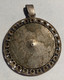 Bijoux , Pendentif : Médaille Coiffe Régionale ? Ancienne . - Pendants