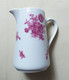 Pichet Porcelaine, Estampillé Limoges Et Au Vase étrusque - Motif Floral Rose - Limoges (FRA)