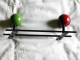 Porte Manteau Mural Vintage Metal 2 Boules Bois Couleur Rouge Vert Noir Patère 1950 1960 - Andere & Zonder Classificatie