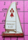 611c Pin's Pins / Beau Et Rare / SPORTS / VOILE VOILIER TRANSAT 6.50 CONSERVEURS BRETONS - Zeilen