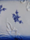 Delcampe - Tharaud Porcelaine  De Limoges Plat à Cake Bleu De Four Et Fleurs Dont Roses - Limoges (FRA)