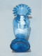 Delcampe - -VASE VERRE Bleu MARY GREGORY PETITE FILLE Au PARAPLUIE Haut Volanté Déco   E - Vases