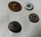 Delcampe - Lot De 4 Boutons - Buttons