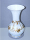 -JOLI ANCIEN VASE OPALINE De CRISTAL CHARLES X Décor Feuilles Dorées Vitrine    E - Vases