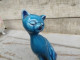 Delcampe - Statue Chat Porcelaine Émail Turquoise - Other & Unclassified