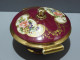 Delcampe - -POT COUVERT MINI SOUPIERE BONBONNIERE PORCELAINE De LIMOGES Dorure Fleurs    E - Limoges (FRA)