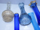 Delcampe - -LOT De 7 PETITS VASES VERRE 6 De Couleur Bleue & 1 Incolore Jus De Grenier     E - Vases