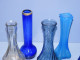 Delcampe - -LOT De 7 PETITS VASES VERRE 6 De Couleur Bleue & 1 Incolore Jus De Grenier     E - Vases