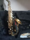 Delcampe - Saxophone Stagg 77-ssc Soprano Trés Peu Servi Avec Malette - Instruments De Musique