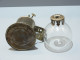 Delcampe - -ANCIENNE LAMPE PIGEON A ESSENCE CLAMFOR COMPLETE Avec Son VERRE & Sa Mèche    E - Lighting & Lampshades