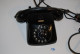 C134 Ancien Télephone En Bakelite Noire - Cable En Tissu - 1959 - Telefontechnik