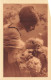 FANTAISIES - Femme - Femme Sentant Des Fleurs - Carte Postale Ancienne - Frauen