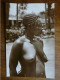 CARTE PHOTO ORIGINALE ANNEES 60 - JEUNE FEMME FILLE AFRICAINE AU VILLAGE - CONGO - Sin Clasificación