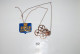 Delcampe - C40 Bijou Fantaisie - Collier - Pendentif Gothique - Blason - Couronne - Pendants