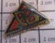 417 Pin's Pins : BEAU ET RARE / SPORT / CLUB PETANQUE BIGNOLAISE - Pétanque