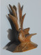 Delcampe - - SUPPORT VASE CORNET En BOIS FORET NOIRE Avec Un OISEAU Sculpté Collection    E - Andere & Zonder Classificatie