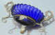 Delcampe - -JOLIE COUPELLE VIDE POCHE VERRE Bleu MONTURE Bronze Avec 2 PIEDS BLASONS   E - Vetro & Cristallo