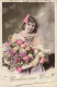 ENFANTS - Ceuillier Pour Vous - Jeune Fille - Bouquet De Fleur - Colorisé - Carte Postale Ancienne - Retratos