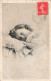 ENFANTS - Une Petite Fille Posant La Tête Sur Un Oreiller - Carte Postale Ancienne - Ritratti