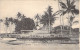 Nouvelle Calédonie - Canaques Travaillant Sur Une Pirogue à Sec  - Carte Postale Ancienne - New Caledonia