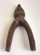 Delcampe - Ancien Petit Lance-pierres (H: 20,5 Cm), Ethnie Baoulé, Côte D’Ivoire, 2ème Moitié 20ème Siècle - African Art