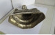 0404 16  -kas 50-25-  - BOUDDHA EN MÉTAL - METALEN BOEDDHA - 15.50 X 22 CM - 953 GRAM - Metaal