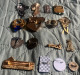 16 Broches Divers.Parfum.cheval.. - Lots