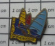 713G Pin's Pins / Beau Et Rare / BATEAUX / VOILE VOILIERS SAINT FERREOL - Schiffahrt