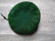 UN BERET VERT DE LA LEGION ETRANGERE DES PARACHUTISTES - Headpieces, Headdresses