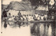 Bénin - Enfants Allant à L'école En Pirogue Lors Des Inondations - CARTE PHOTO - Ed. Inconnu  - Benin