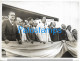 229164 ARGENTINA TUCUMAN GOBERNADOR FERNANDO RIERA 1951 PARTIDO DE FUTBOL TRIBUNA 18 X 13 CM PHOTO NO POSTCARD - Argentinien