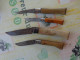 Delcampe - Lot De 19 Couteaux OPINEL , Certains Très Anciens , - Messen