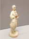 -STATUETTE PORCELAINE De LIMOGES Signée LUCIEN MICHELAUD HOMME ELEGANT   E - Limoges (FRA)