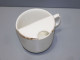 -ANCIENNE TASSE A MOUSTACHE PORCELAINE BLANCHE Bordure Dorée Jus Grenier   E - Other & Unclassified