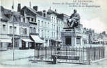 Le Neubourg - Statue De Dupont De L´Eure Et Rue De La République - Le Neubourg