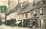 ST PIERRE LE MOUTIER .... LA PLACE DU MARCHE - Saint Pierre Le Moutier