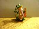 FIGURINE FERRERO CROCODILE JOUANT DU VIOLON - 1992 - Andere & Zonder Classificatie