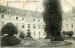 Ecole De SAINT-CYR   -   La Cour Louis XIV      (carte Ayant Voyagé En 1911, Il Me Semble) - St. Cyr L'Ecole