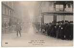 CPA 75 PARIS 06 - Crue De La Seine - Rue Des Saints Peres (1910) - Distrito: 06