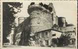 Tournon. Ardèche 07. Le Château Et Le Monument Aux Morts. - Tournon