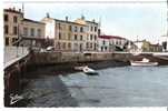 17 - SAUJON  - Le Port De  RIBEROU  -  Animée - Voitures - Pêche Au Carrelet - Saujon