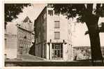 CP 07 AUBENAS Le Chateau Rue Henri Silhol Et Hotel Bellevue - Aubenas