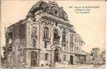 Cpa Ruines De Montdidier (Somme), L´Hôtel De Ville, Bien Animée - Montdidier