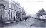 Cpa Hornoy  (80) Rue Du Chateau , Commerce , Belle Animation . Ed Brotonne Droussent , 1910 - Hornoy Le Bourg