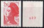 ROULETTE Avec N° ROUGE PETITS CHIFFRES:  "LIBERTE" N° 2379a - 2,20 F Rouge. - Coil Stamps