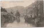 C . P . A   (  Près  VILLEFRANCHE  DE ROUERGUE  " Gourd De L´ Oule "  Belle Prise De Vue De La Rivière  ) - Villefranche De Rouergue