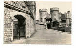 OLD FOREIGN 2008 - UNITED KINGDOM - ENGLAND - OLD GATEWAY AND NORMAN TOWER, WINDSOR CASTLE - Windsor Castle